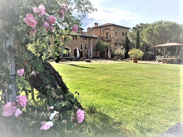 Готель Domaine De La Ruisseliere Lacenas Екстер'єр фото